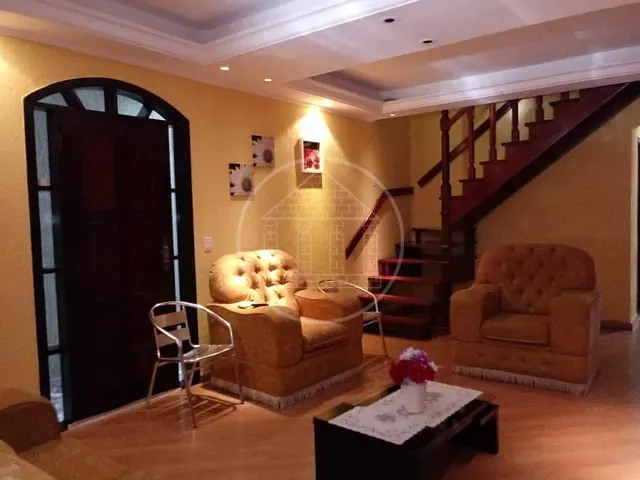 Sobrado com 125m² 4 quartos e 2 banheiros, à venda, no bairro Jardim Alpino em São Paulo