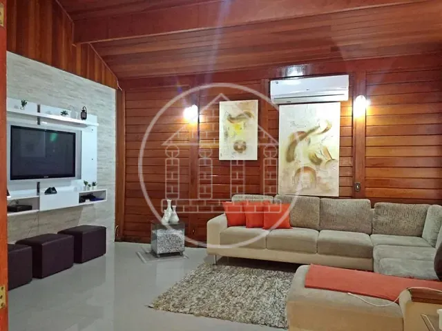 Sobrado com 444m² 3 quartos e 2 banheiros, à venda, no bairro Chácara Meyer em São Paulo