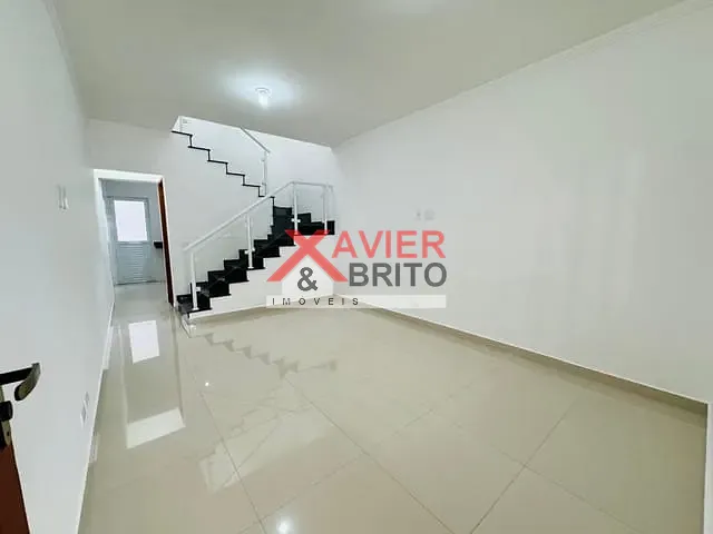 Sobrado 3 quartos e 3 banheiros, à venda, no bairro Jardim Record em São Paulo