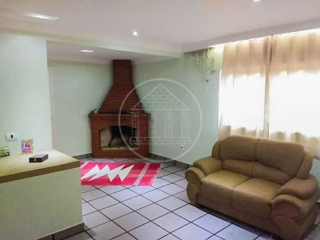 Sítio, 3 quartos, 1000 m² - Foto 3