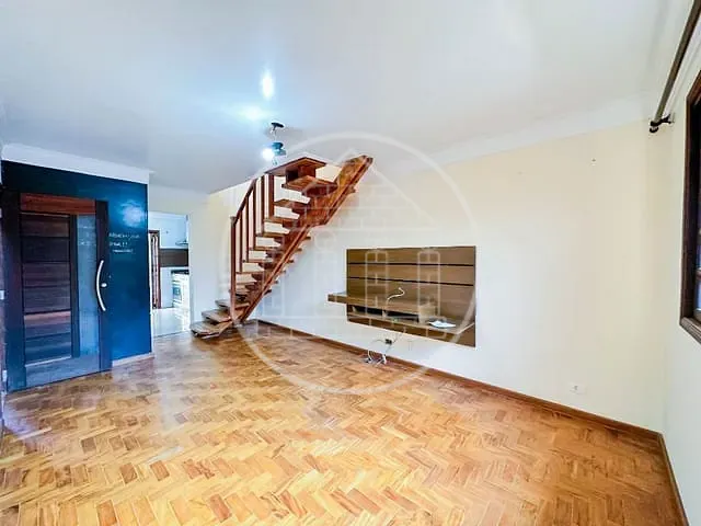 Sobrado com 127m² 2 quartos e 2 banheiros, à venda, no bairro Jardim das Camélias (Zona Sul) em São Paulo