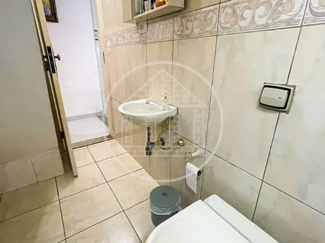 Sobrado com 250m² 3 quartos e 4 banheiros, à venda, no bairro Jardim das Imbuias em São Paulo
