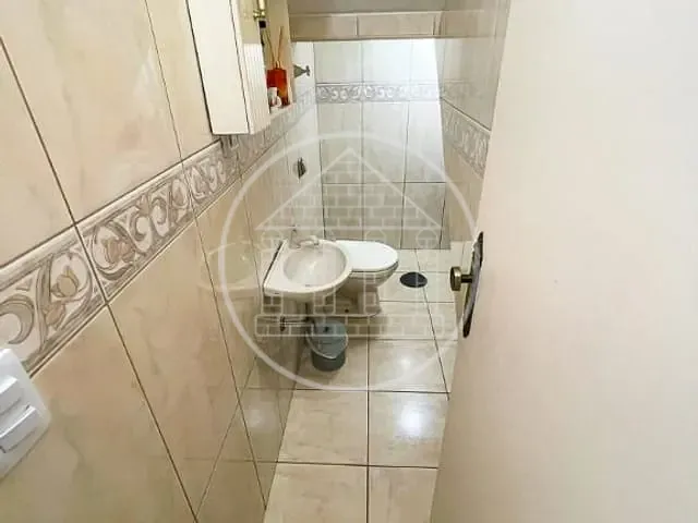 Sobrado com 250m² 3 quartos e 4 banheiros, à venda, no bairro Jardim das Imbuias em São Paulo