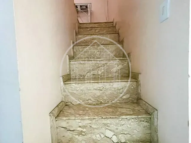 Sobrado com 250m² 3 quartos e 4 banheiros, à venda, no bairro Jardim das Imbuias em São Paulo