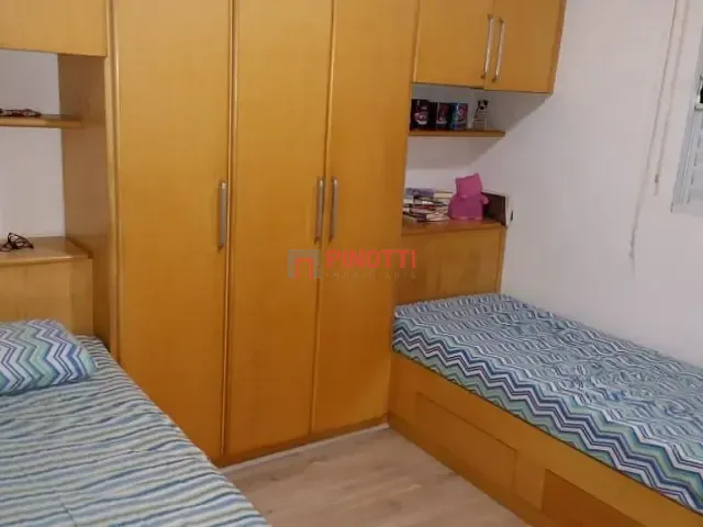 Sobrado 3 quartos e 2 banheiros, à venda, no bairro Jardim Cambuí em Santo André