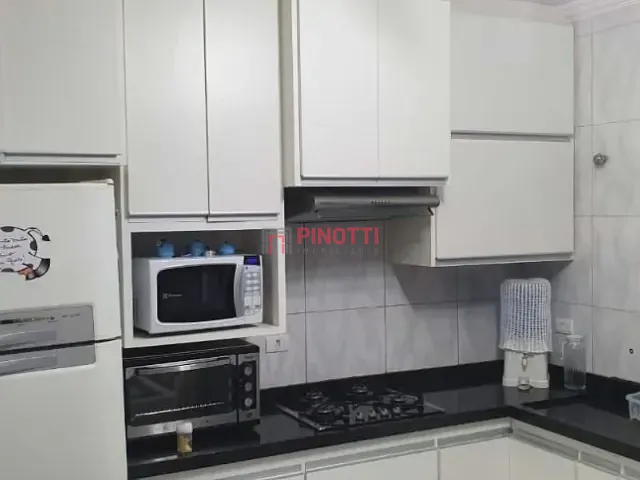 Sobrado 3 quartos e 2 banheiros, à venda, no bairro Jardim Cambuí em Santo André