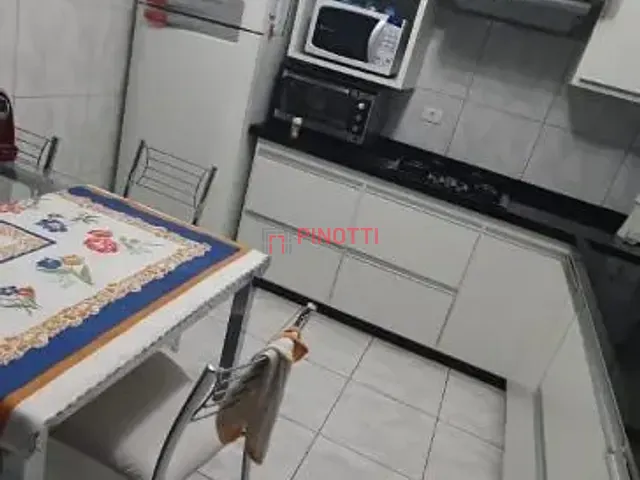 Sobrado 3 quartos e 2 banheiros, à venda, no bairro Jardim Cambuí em Santo André