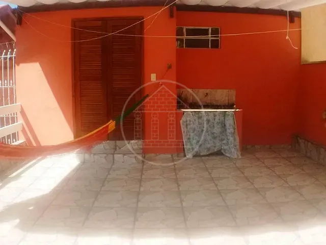 Sobrado com 174m² 3 quartos e 2 banheiros, à venda, no bairro Conjunto Residencial Salvador Tolezani em São Paulo