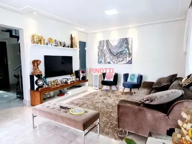 Sobrado 3 quartos e 2 banheiros, à venda, no bairro Vila Damásio em São Bernardo do Campo