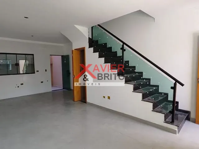 Sobrado 3 quartos e 2 banheiros, à venda, no bairro Vila Santa Teresa (Zona Leste) em São Paulo