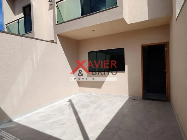 Sobrado 3 quartos e 2 banheiros, à venda, no bairro Vila Santa Teresa (Zona Leste) em São Paulo