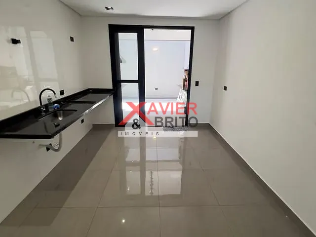 Sobrado 3 quartos e 3 banheiros, à venda, no bairro Jardim Ipanema (Cidade Líder) em São Paulo