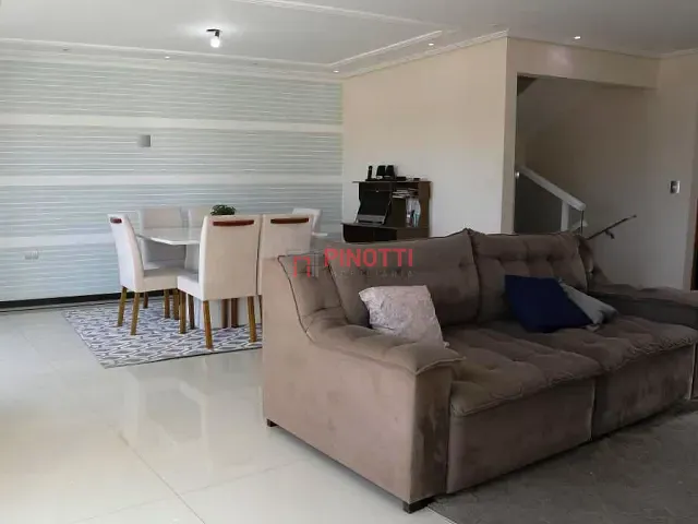 Sobrado 3 quartos e 2 banheiros, à venda, no bairro Nova Petrópolis em São Bernardo do Campo