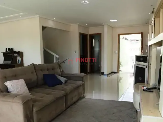 Sobrado 3 quartos e 2 banheiros, à venda, no bairro Nova Petrópolis em São Bernardo do Campo