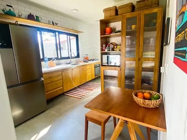 Sobrado com 550m² 3 quartos e 1 banheiro, à venda, no bairro Jardim das Palmeiras (Zona Sul) em São Paulo
