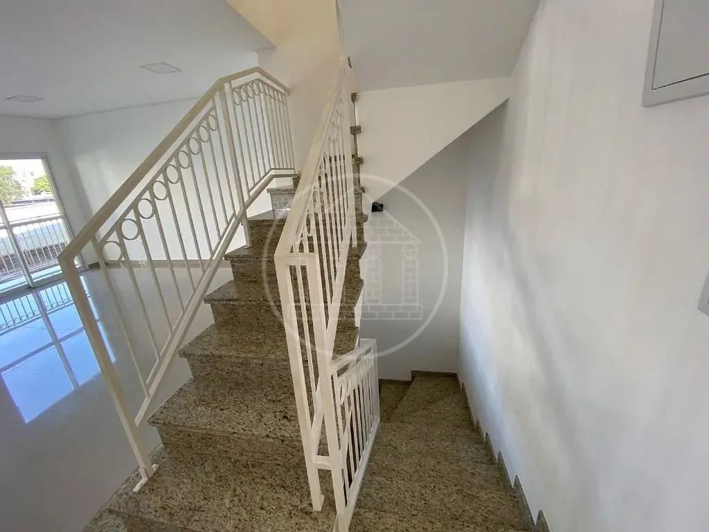 Sobrado, 3 quartos, 229 m² - Foto 8
