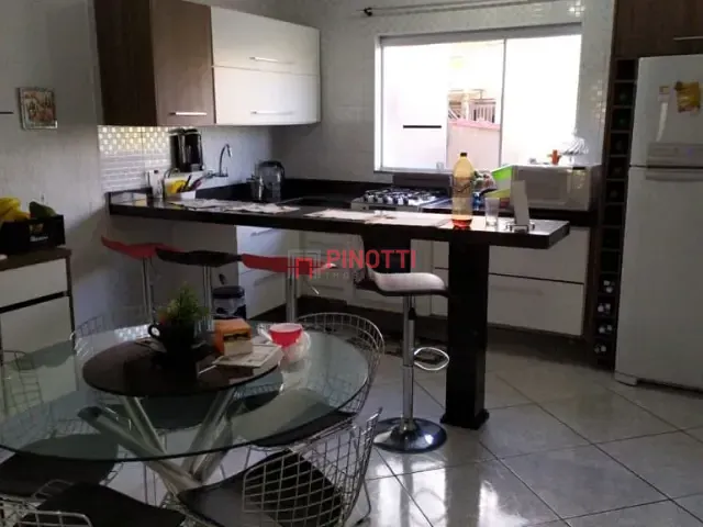 Sobrado 3 quartos e 3 banheiros, à venda, no bairro Jardim Las Vegas em Santo André