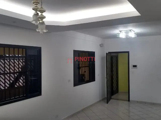 Sobrado 3 quartos e 2 banheiros, à venda, no bairro Dos Casa em São Bernardo do Campo