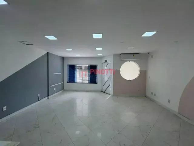 Sobrado 4 quartos e 3 banheiros, para alugar, no bairro Jardim do Mar em São Bernardo do Campo