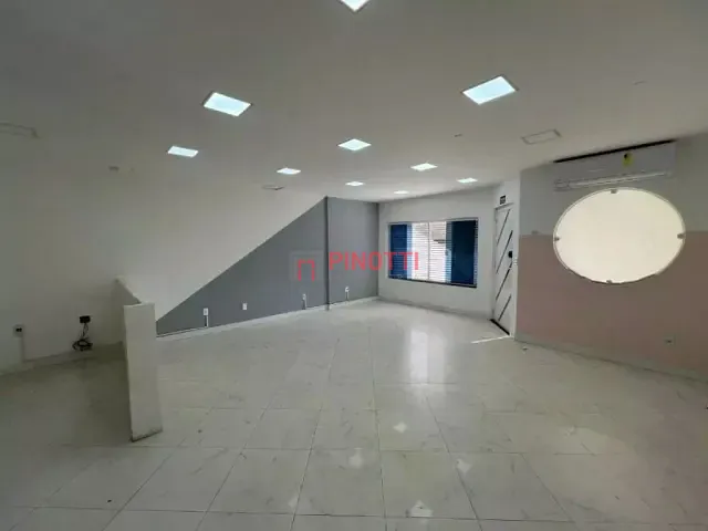 Sobrado 4 quartos e 3 banheiros, para alugar, no bairro Jardim do Mar em São Bernardo do Campo