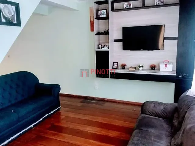 Sobrado 3 quartos e 4 banheiros, à venda, no bairro Jardim Las Vegas em Santo André