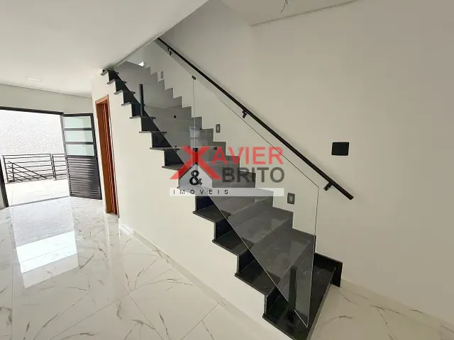 Sobrado 3 quartos e 3 banheiros, à venda, no bairro Jardim Brasília (Zona Leste) em São Paulo