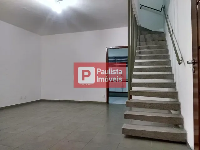 Sobrado com 95m², para alugar, no bairro Campo Belo em São Paulo