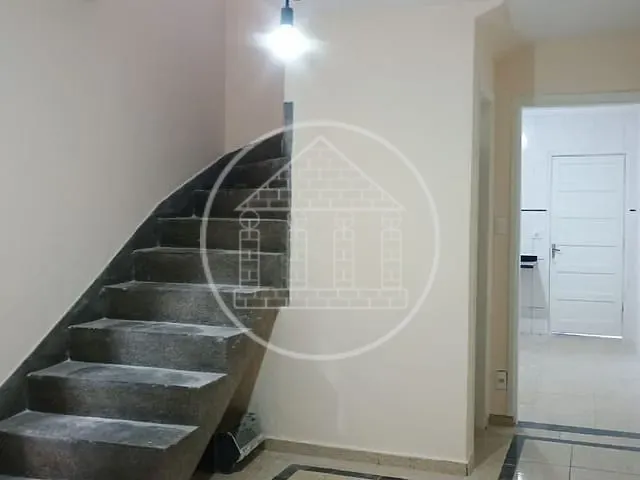 Sobrado com 120m² 3 quartos e 2 banheiros, para alugar, no bairro Interlagos em São Paulo