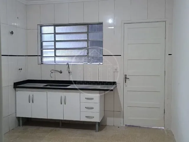 Sobrado com 120m² 3 quartos e 2 banheiros, para alugar, no bairro Interlagos em São Paulo