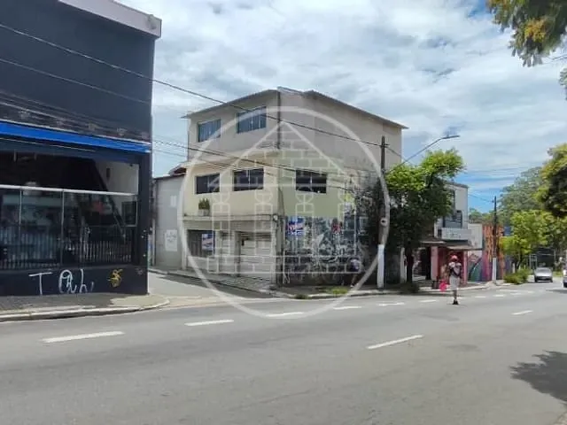 Prédio com 70m², à venda, no bairro Conjunto Habitacional Brigadeiro Faria Lima em São Paulo