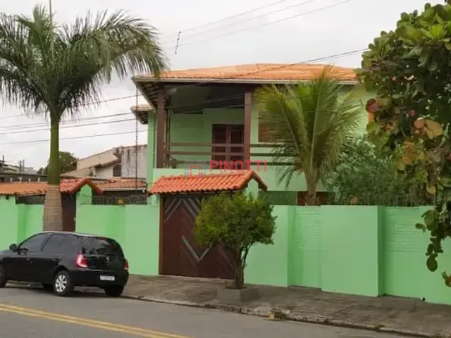 Sobrado 3 quartos e 3 banheiros, à venda, no bairro Parque Novo Oratório em Santo André