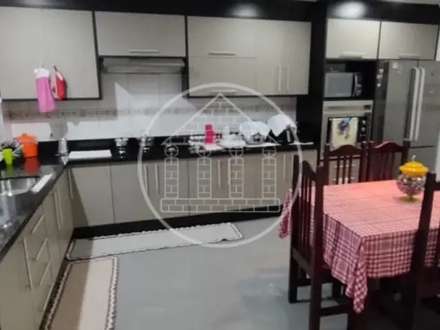 Sobrado com 250m² 4 quartos e 2 banheiros, à venda, no bairro Jardim Novo Horizonte em São Paulo