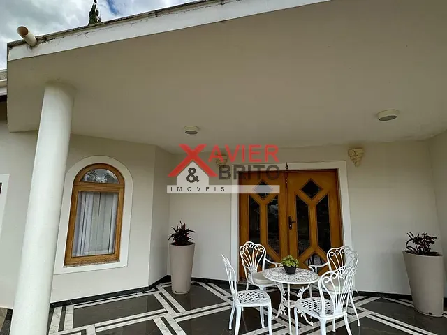 Sobrado com 1605m² 4 quartos e 6 banheiros, à venda, no bairro Condomínio Jardim das Palmeiras em Bragança Paulista