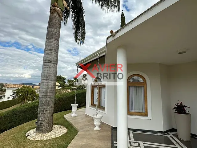 Sobrado com 1605m² 4 quartos e 6 banheiros, à venda, no bairro Condomínio Jardim das Palmeiras em Bragança Paulista