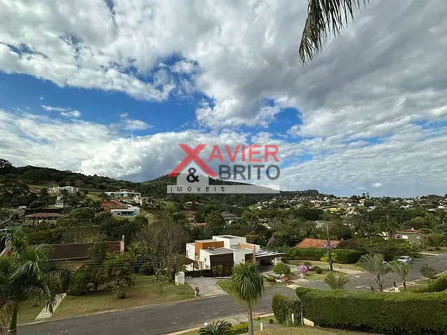 Sobrado com 1605m² 4 quartos e 6 banheiros, à venda, no bairro Condomínio Jardim das Palmeiras em Bragança Paulista