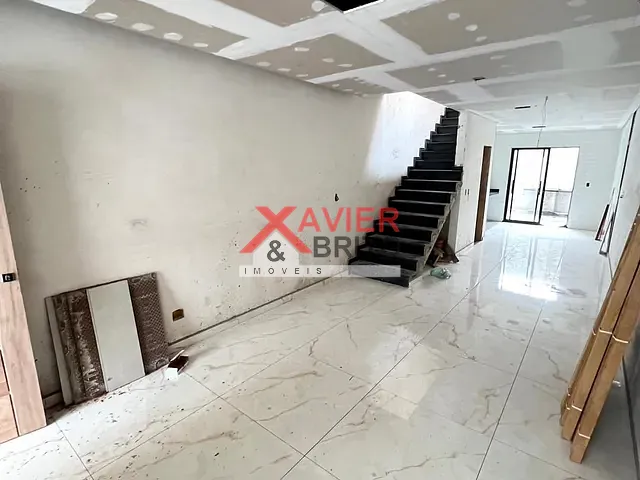 Sobrado 3 quartos e 4 banheiros, à venda, no bairro Jardim Artur Alvim em São Paulo