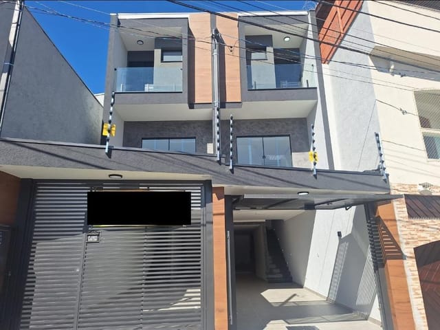 Foto do Sobrado - Sobrado na Penha com 3 Quartos (1 Suíte), 4 Vagas e Churrasqueira – R$850 mil | Imobiliária Xavier e Brito