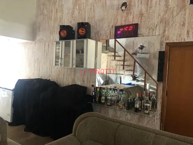 Sobrado 3 quartos e 3 banheiros, à venda, no bairro Vila Sacadura Cabral em Santo André