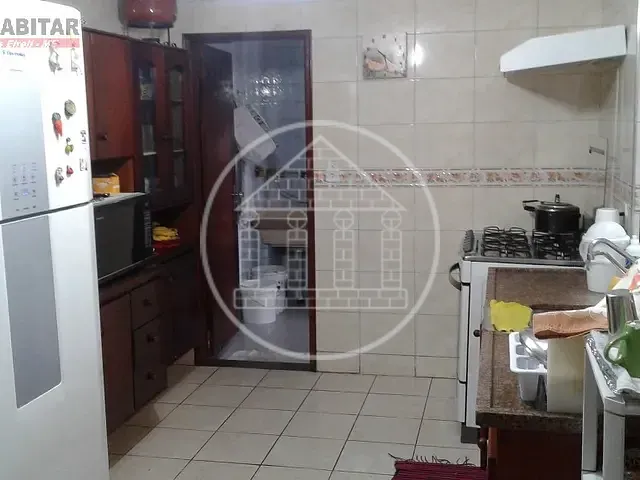 Sobrado com 200m² 3 quartos e 2 banheiros, à venda, no bairro Conjunto Habitacional Brigadeiro Faria Lima em São Paulo