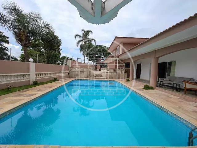 Sobrado com 863m² 3 quartos e 5 banheiros, à venda, no bairro Interlagos em São Paulo