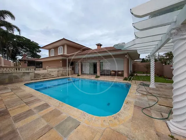 Sobrado com 863m² 3 quartos e 5 banheiros, à venda, no bairro Interlagos em São Paulo