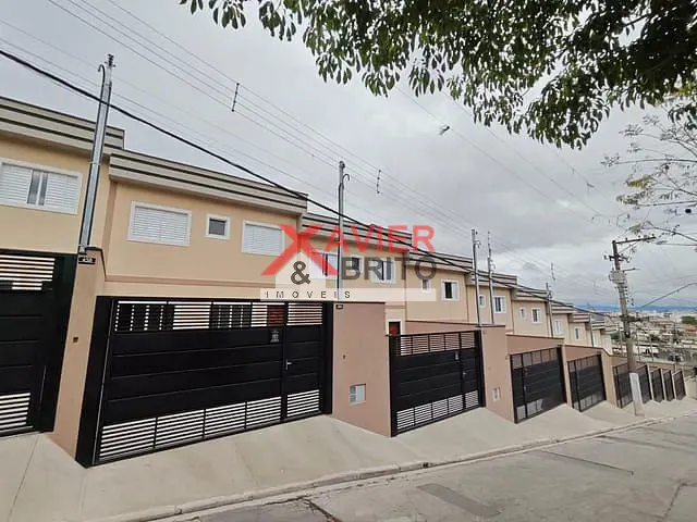 Sobrado 2 quartos e 2 banheiros, à venda, no bairro Vila Aurea em São Paulo