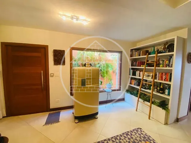 Sobrado com 140m² 3 quartos e 2 banheiros, à venda, no bairro Vila Nova Caledônia em São Paulo