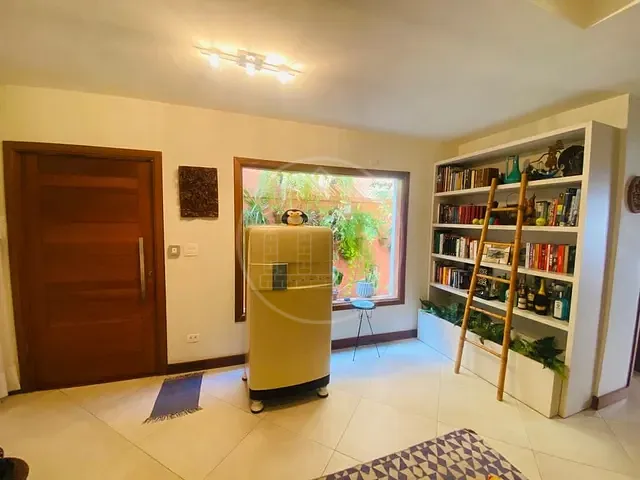 Sobrado com 140m² 3 quartos e 2 banheiros, à venda, no bairro Vila Nova Caledônia em São Paulo