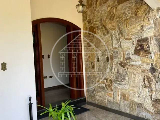 Sobrado com 468m² 5 quartos e 8 banheiros, à venda ou para alugar, no bairro Interlagos em São Paulo