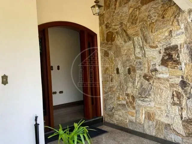 Sobrado com 468m² 5 quartos e 8 banheiros, à venda ou para alugar, no bairro Interlagos em São Paulo