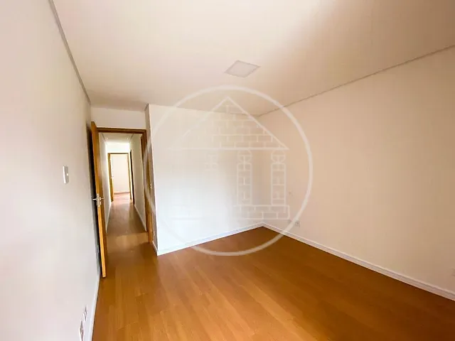 Sobrado com 85m² 3 quartos e 2 banheiros, à venda, no bairro Jardim Santa Cruz (Campo Grande) em São Paulo
