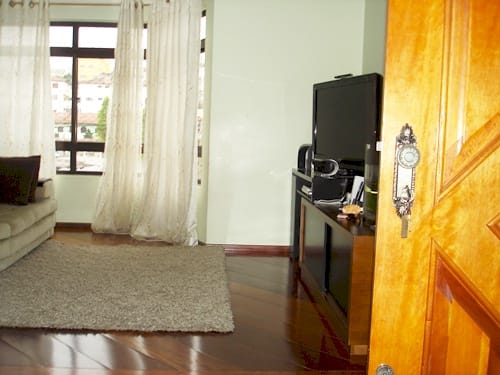 Sobrado para Venda 3 Quartos, 3 Suites, 4 Vagas, Santa Maria, São Caetano do Sul - SP