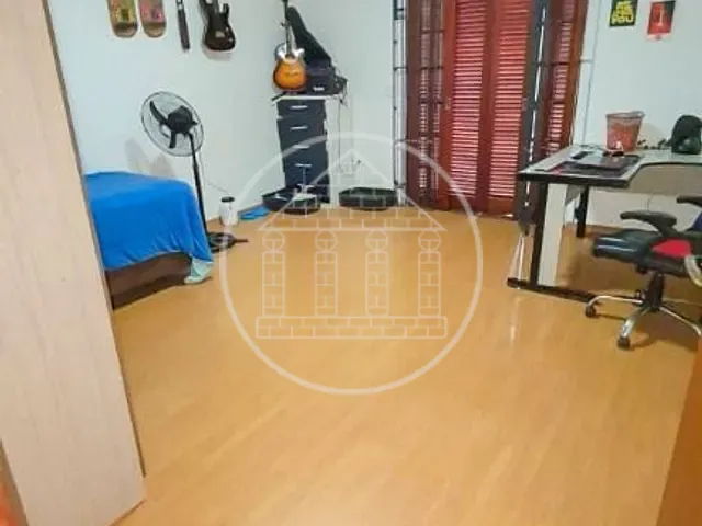 Sobrado com 258m² 3 quartos e 1 banheiro, à venda, no bairro Jardim República em São Paulo