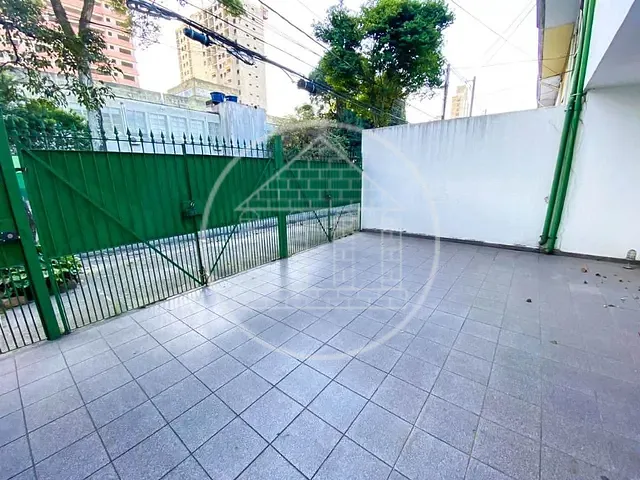 Sobrado com 201m² 3 quartos e 4 banheiros, à venda, no bairro Campo Belo em São Paulo